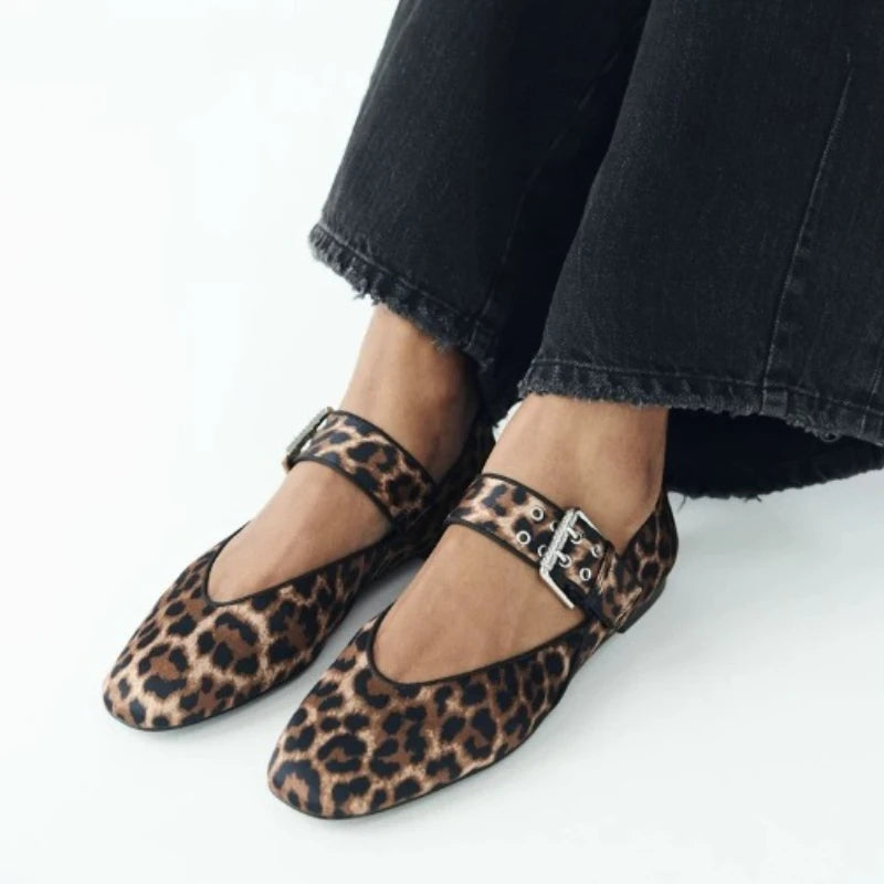 Women's Pointed Toe Flats - Retro Leopard Print Loafers & Ballerinas for Autumn, Elegant Dress Shoes