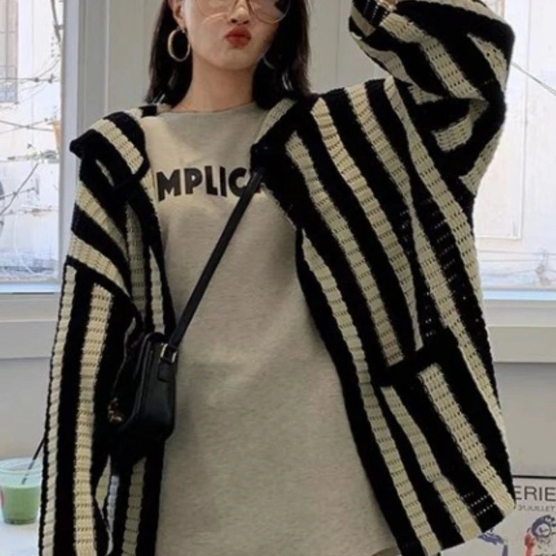 2025 Retro-Inspired V-Neck Striped Cardigan for Women Loose-Fit, Medium to Long Length, Long Sleeve