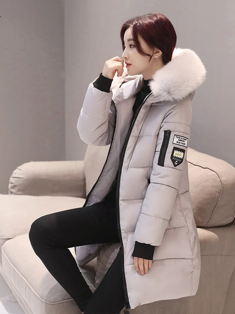 Women's Winter Hooded Fur Collar Parka Elegant Slim Fit Zipper Pockets Warm & Thick Jacket