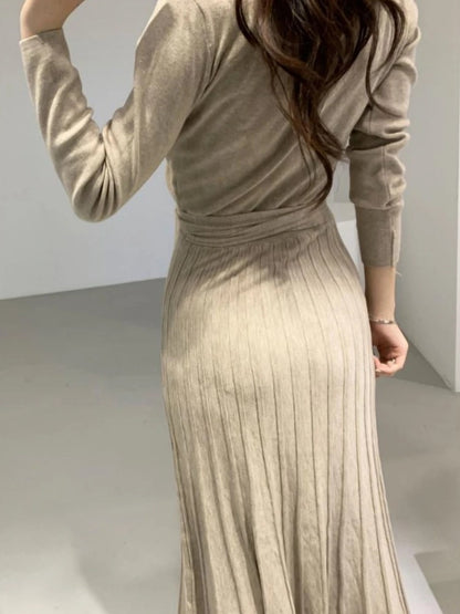Long Sleeve V-Neck Autumn Winter Style Maxi Dress